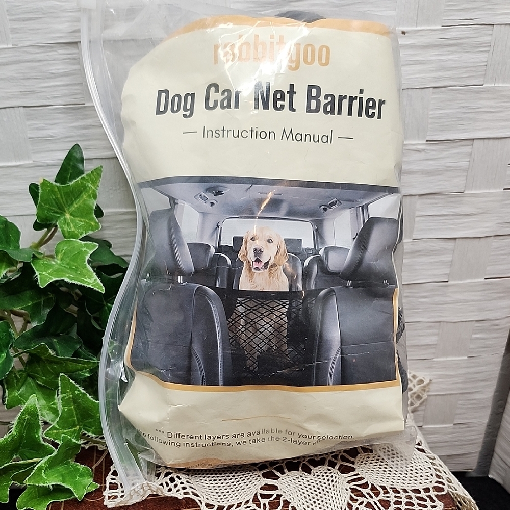 👉NEW DOG CAR NET BARRIER by RABBITGOO ~FITS MOST VEHICLES, EASY TO USE